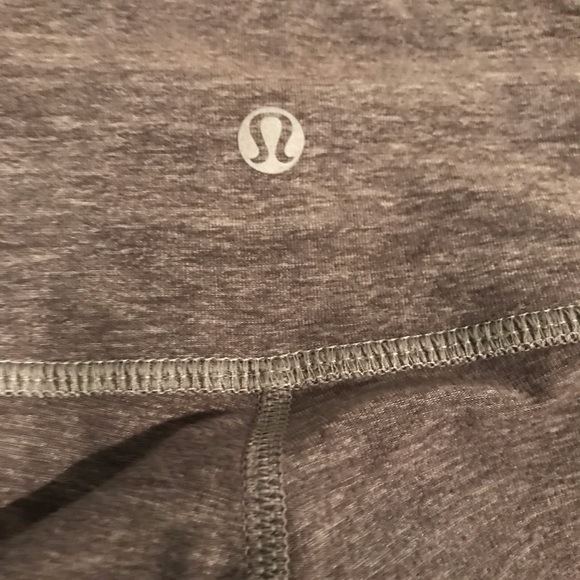 Lululemon wunder under pant 111 sz4 - Picture 4 of 8